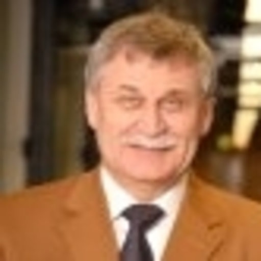 Dr. Karsten Krumm, Associate