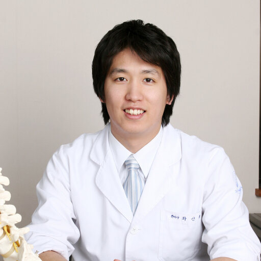 Shoulder pain treated at Korean Medical Center - Oh Jeong Moon-deok, Choi Han Medical Center