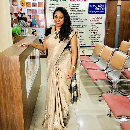 Dr Divya Aggarwal  Book Appointment Consult Online View Fees Contact  Number Feedbacks  Dermatologist in Delhi