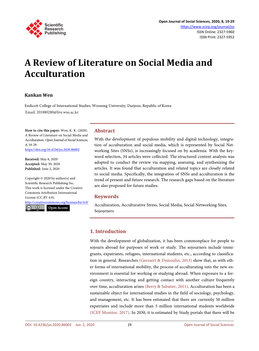 literature review on social media usage pdf